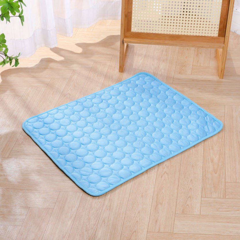 Premium zelfkoelende hondenmat van MyBreezyPaws in hemelsblauw, standaard uitvoering 100 × 70 cm